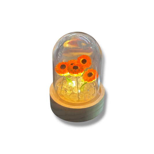 LÁMPARA PLASTICA CON BASE DE MADERA 10 CM APROX