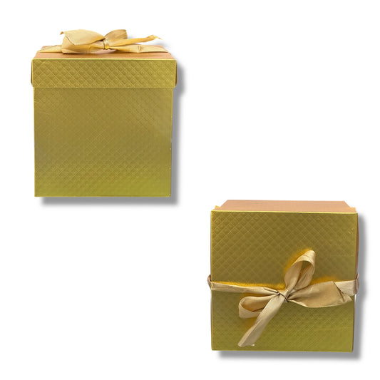 CAJAS PARA REGALOS CON TEMÁTICA NAVIDEÑA DE 14.5x14.5x15 CM