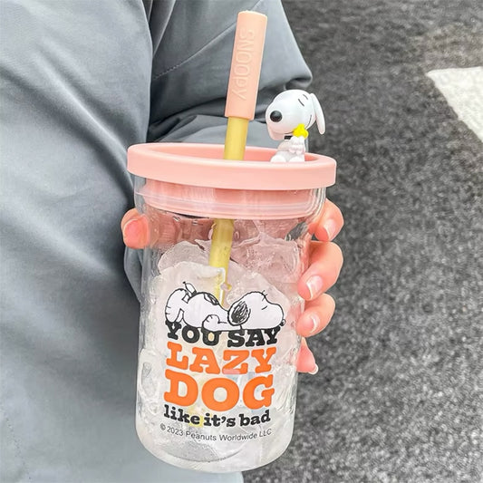 Vaso de vidrio con pajilla, con estampado de Snoopy