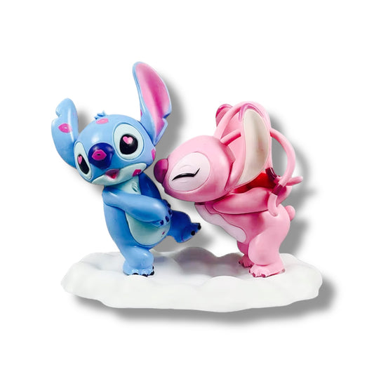 FIGURA PLÁSTICA CON DISEÑO DE STITCH Y ANGEL