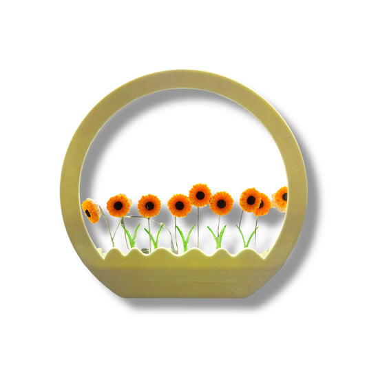 LÁMPARA PLÁSTICA CON GIRASOLES DE 15 CM APROX