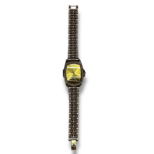 RELOJ DE ACERO PARA MUJER - DIFERENTE DISEÑOS - DIFERENTES TAMAÑOS - 1 UNIDAD
