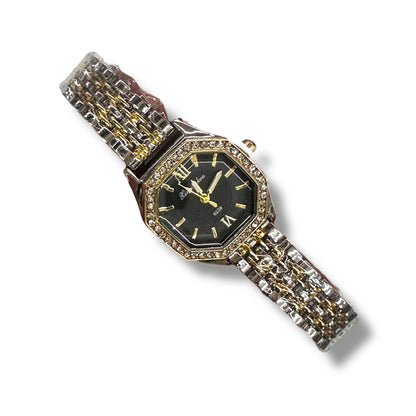 RELOJ DE ACERO PARA MUJER - DIFERENTE DISEÑOS - DIFERENTES TAMAÑOS - 1 UNIDAD