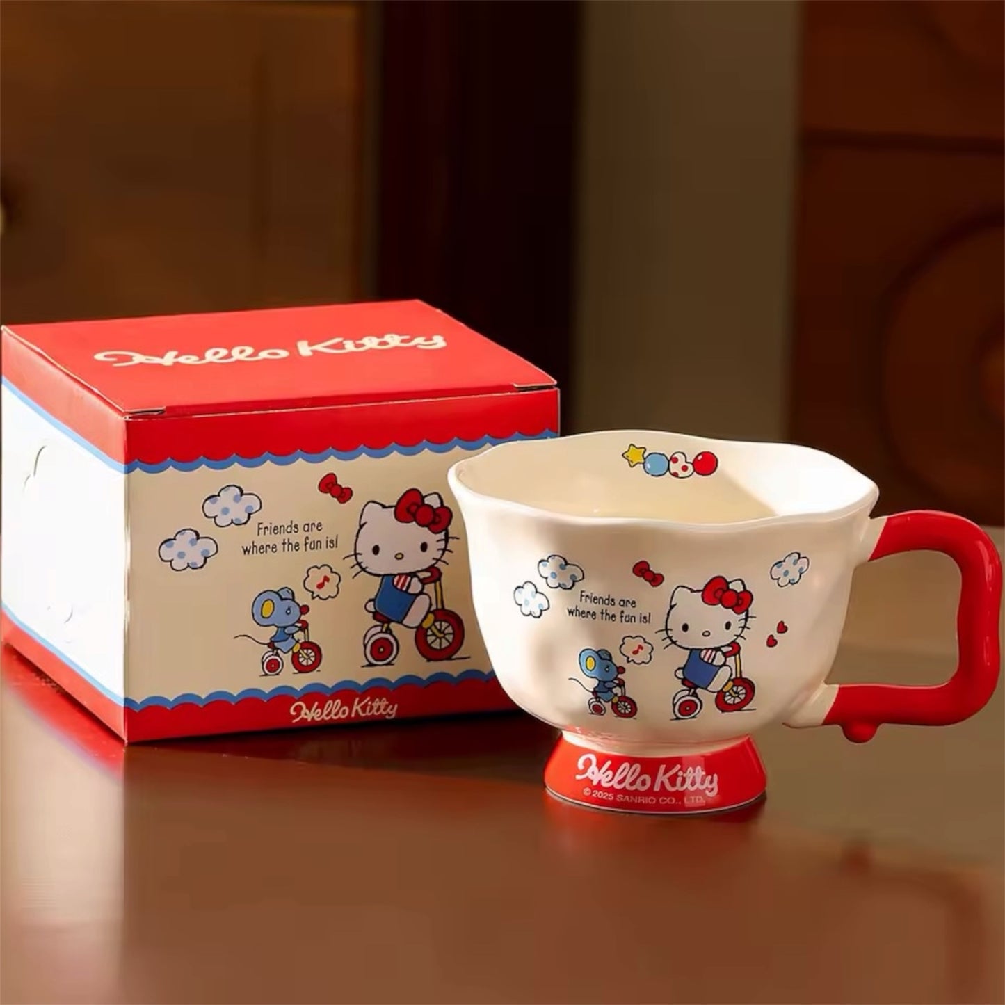 TAZA DE CERÁMICA CON DISEÑO DE HELLO KITTY  VARIOS DISEÑOS - 1 UNIDAD